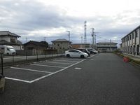 レオネクスト下久保 駐車場