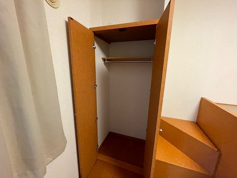 レオパレスコルティーレ 収納