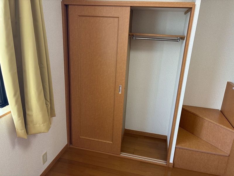 レオパレスオリーブハウスⅡ 収納