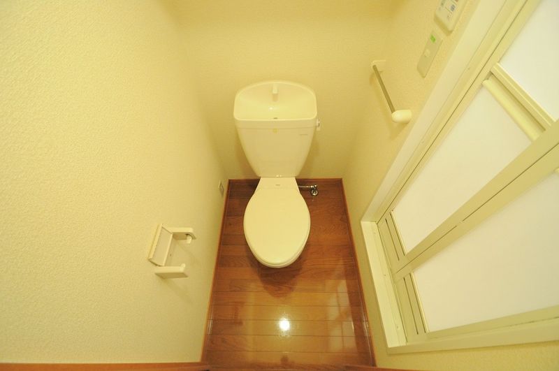 レオパレスタカス トイレ