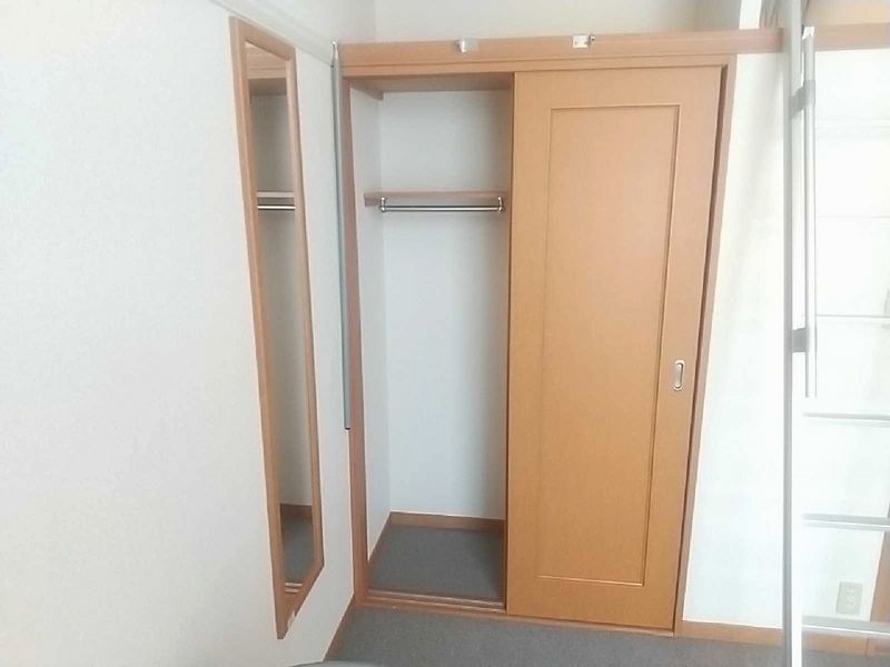 レオパレスメイフラワー 収納
