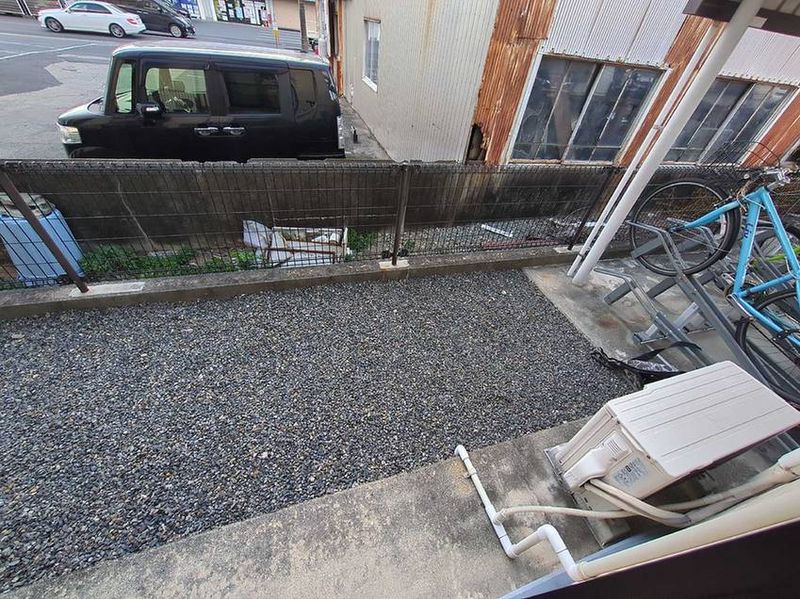 レオパレスＣＡＴＳ バルコニー