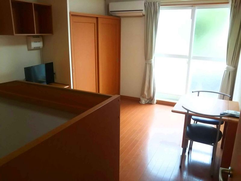 レオパレスベアージュ 居間
