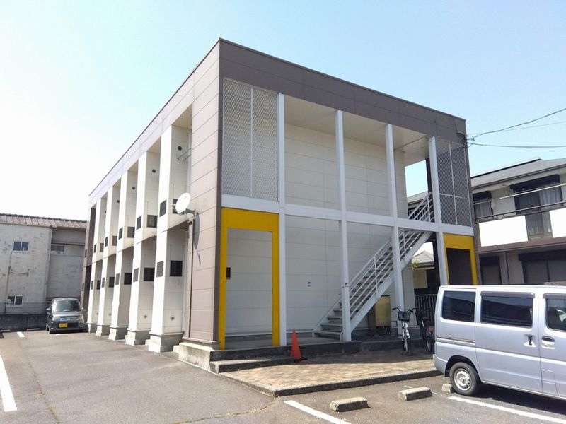 レオパレスたかぎ 外観