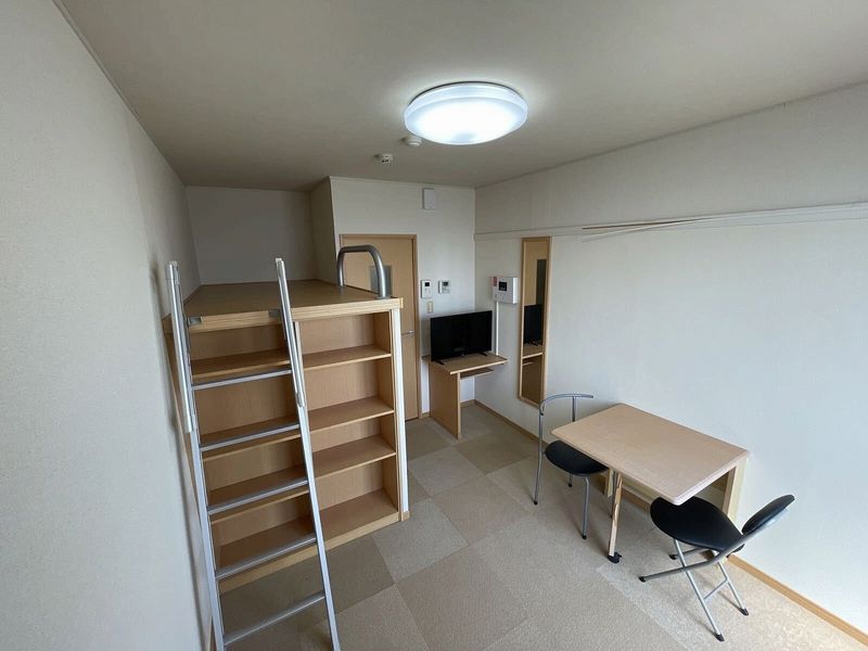 レオパレスクリンゲルバウム 居間