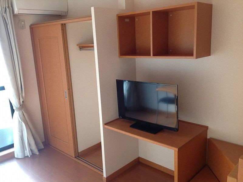 レオパレスボヌール 収納