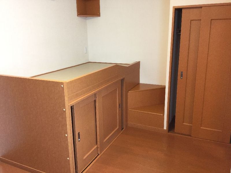 レオパレスパッション 収納