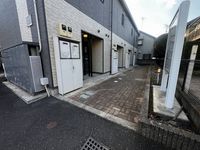 レオパレスシルフィ エントランス
