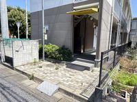 レオパレスアサクラⅡ エントランス