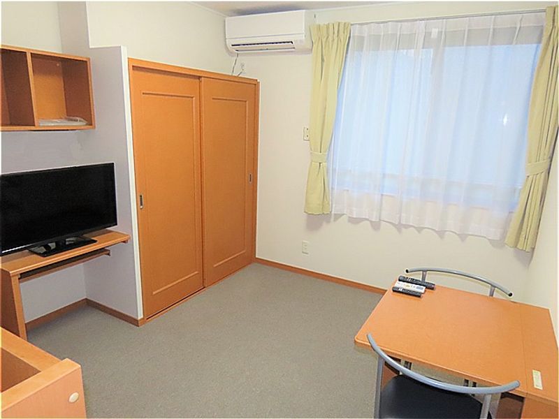 レオパレスラフォーレなかの 居間