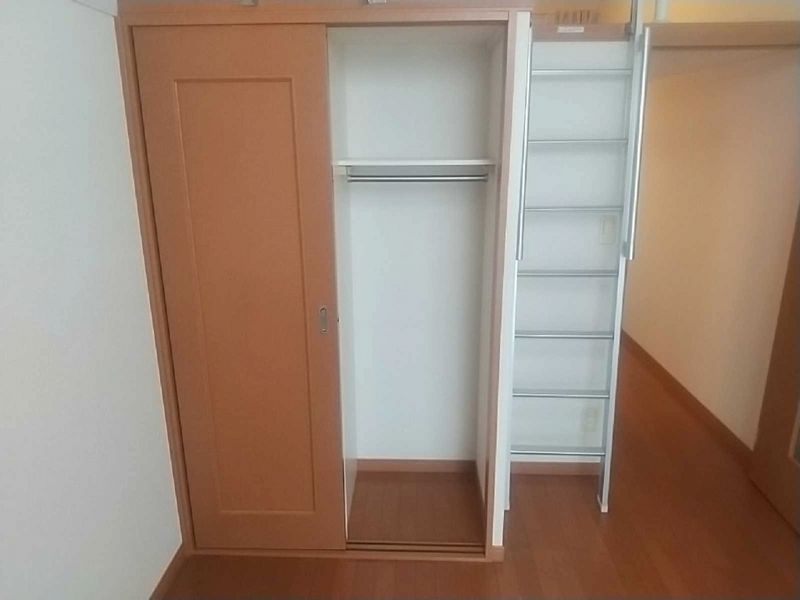 leopalace Suwa yanagi Kho lưu trữ