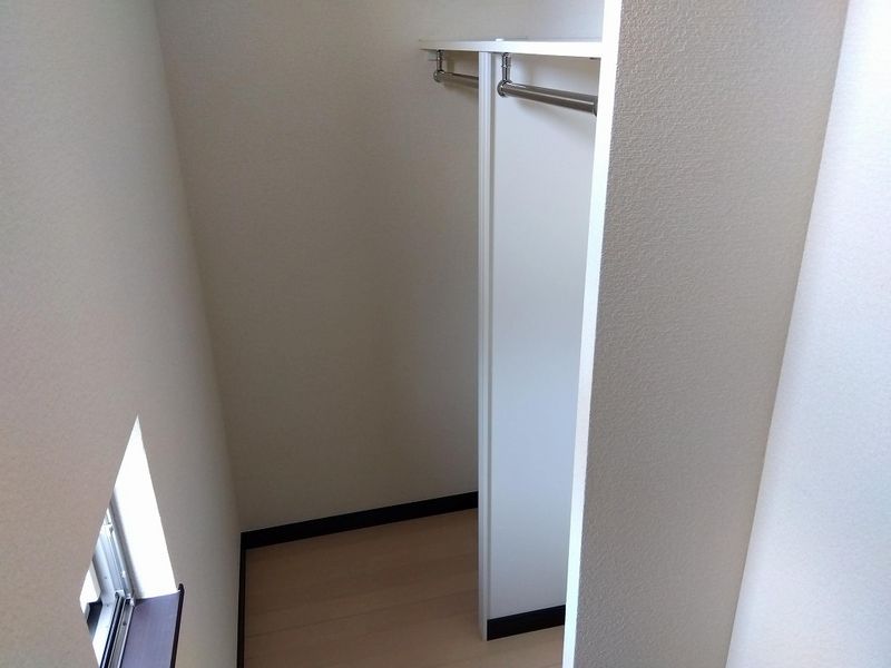 レオネクスト瀬戸 収納