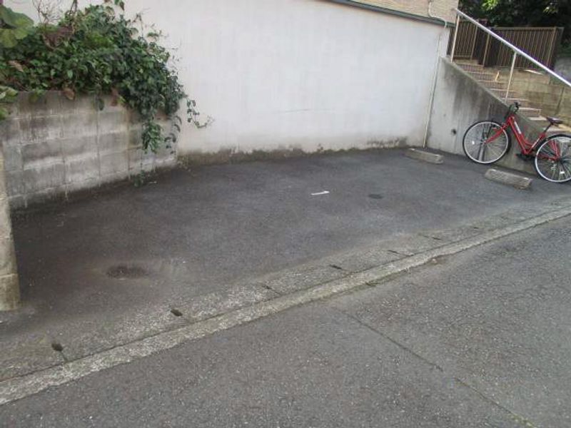 レオパレス山都 駐車場