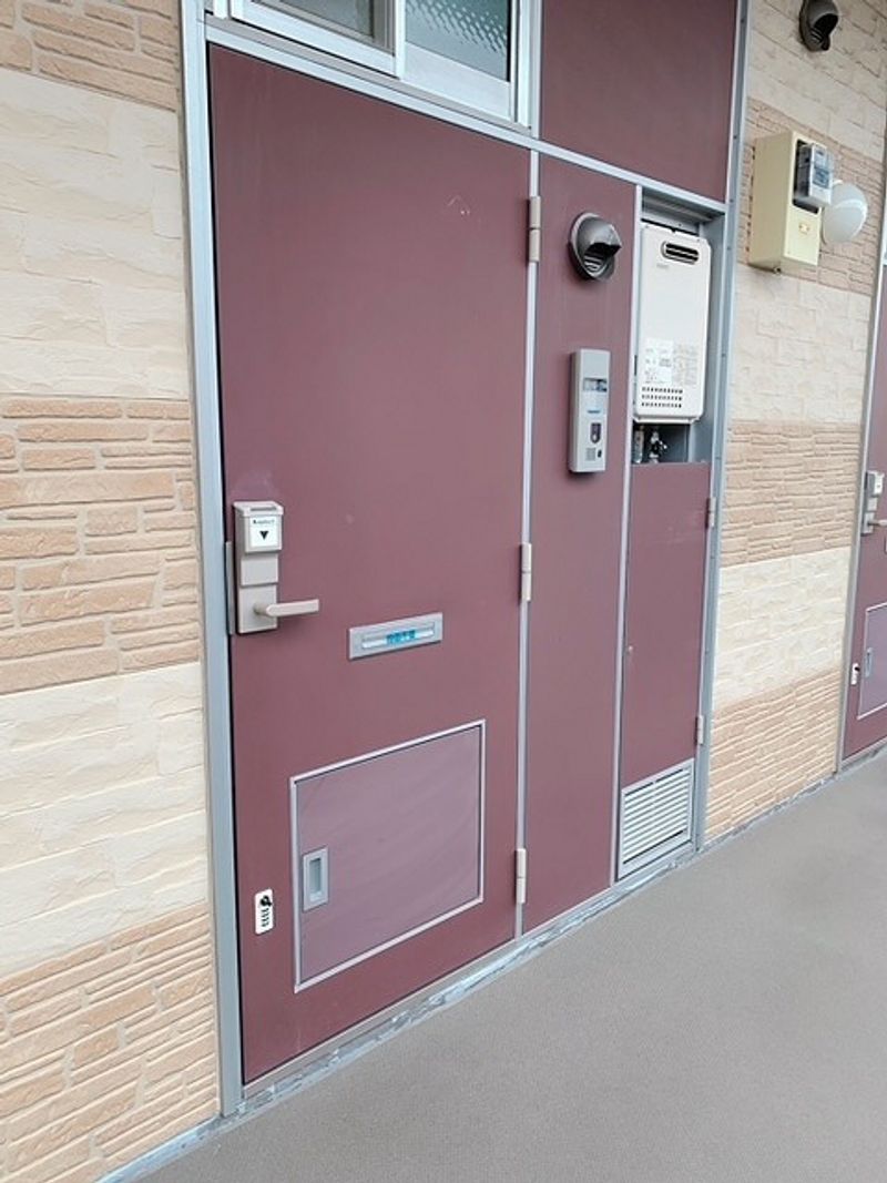 レオパレスＤｒｅａｍＳｅｅｄⅠ 玄関