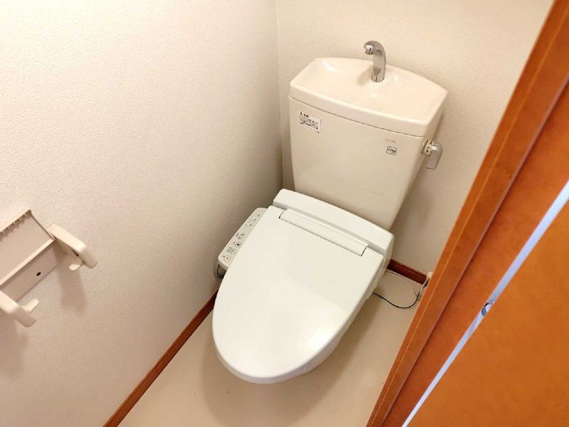 レオパレスメイプルヒルズ トイレ