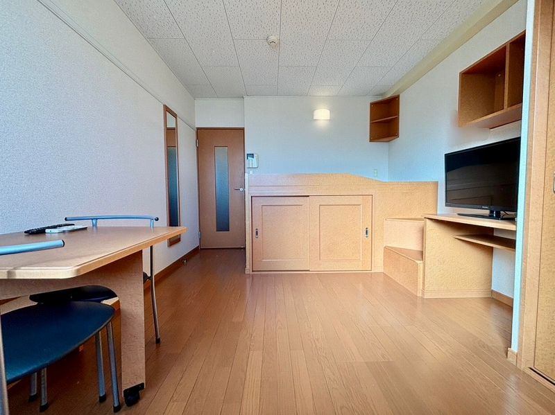 レオパレスユートピア 居間