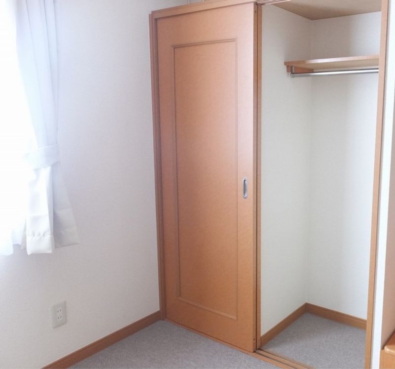 レオパレス綺麗なれいなＢ 収納