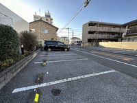 レオパレスノイエブルク 駐車場