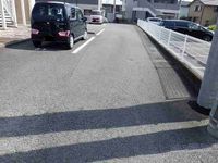 レオパレス幸−ＳＡＣＨＩ− 駐車場