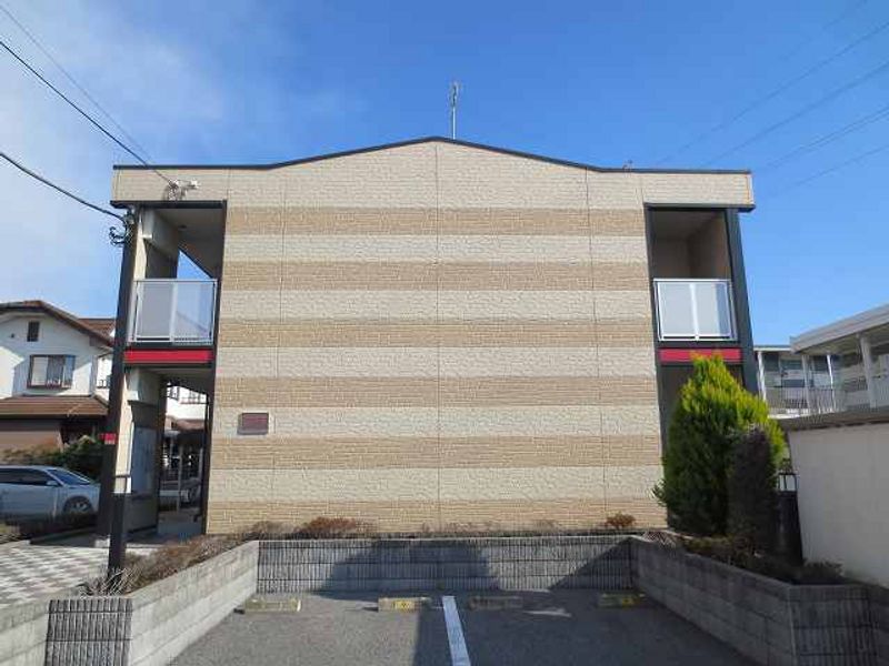 レオパレスパークハイムⅤ 駐車場