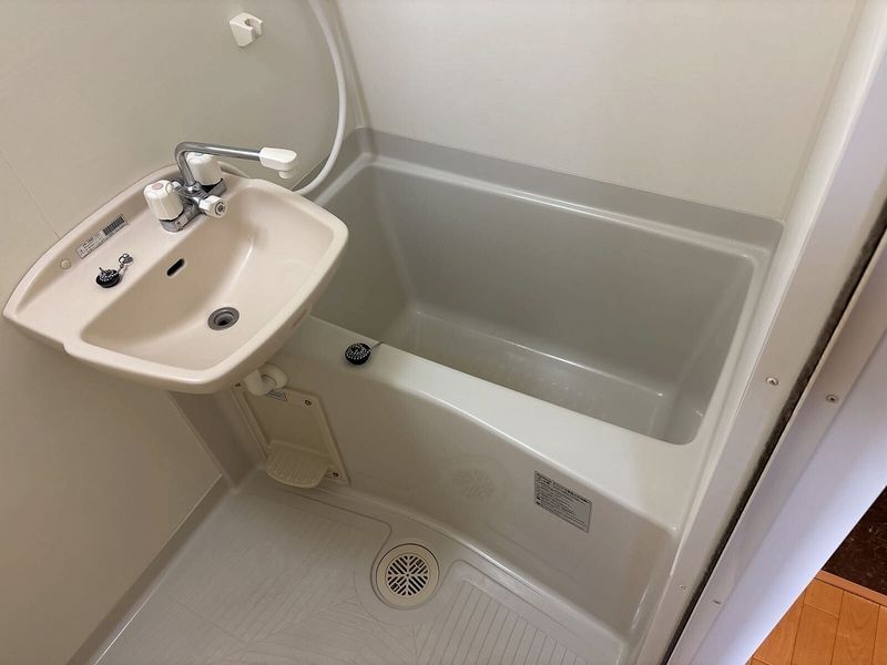 leopalace Monju Bathroom