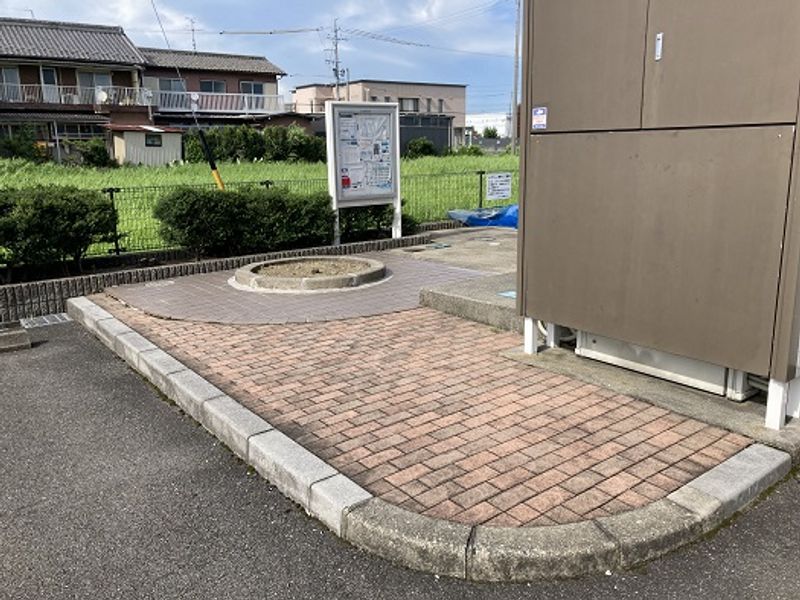 レオパレスメディオ エントランス