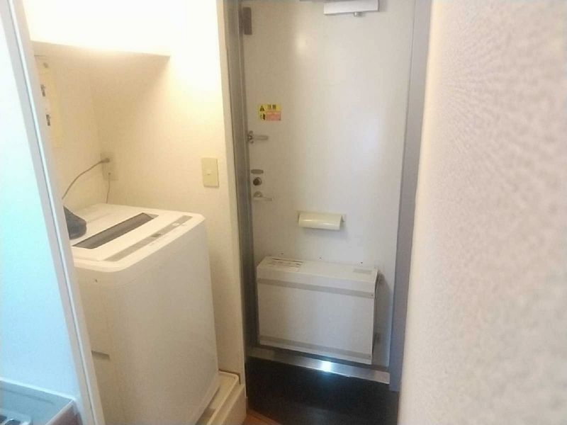 レオパレスＩＴ 玄関