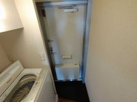 レオパレスコスモⅡ 玄関