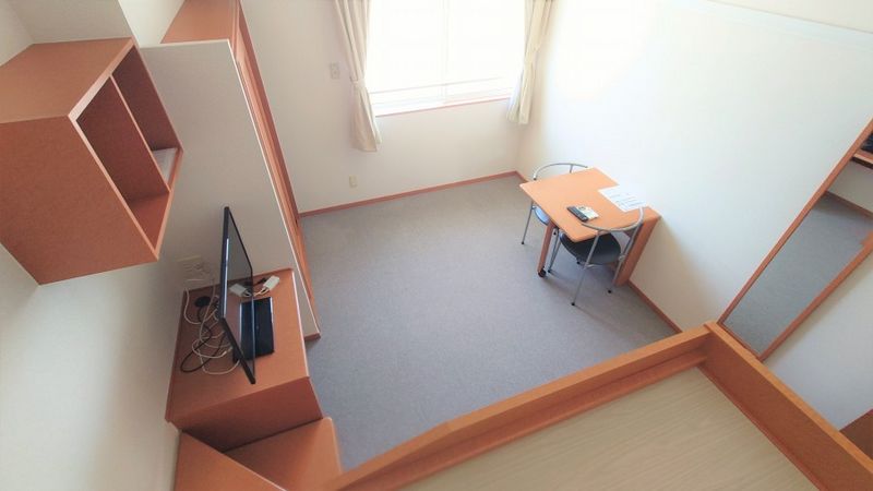 レオパレスエムケイ　３７ 居間