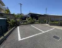 レオパレス隼Ⅲ 駐車場