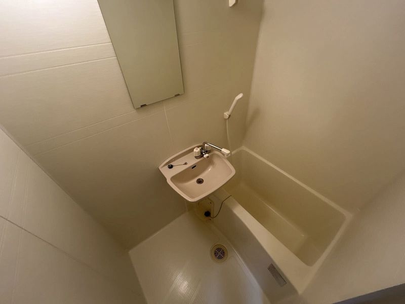 leopalace RINA Bathroom