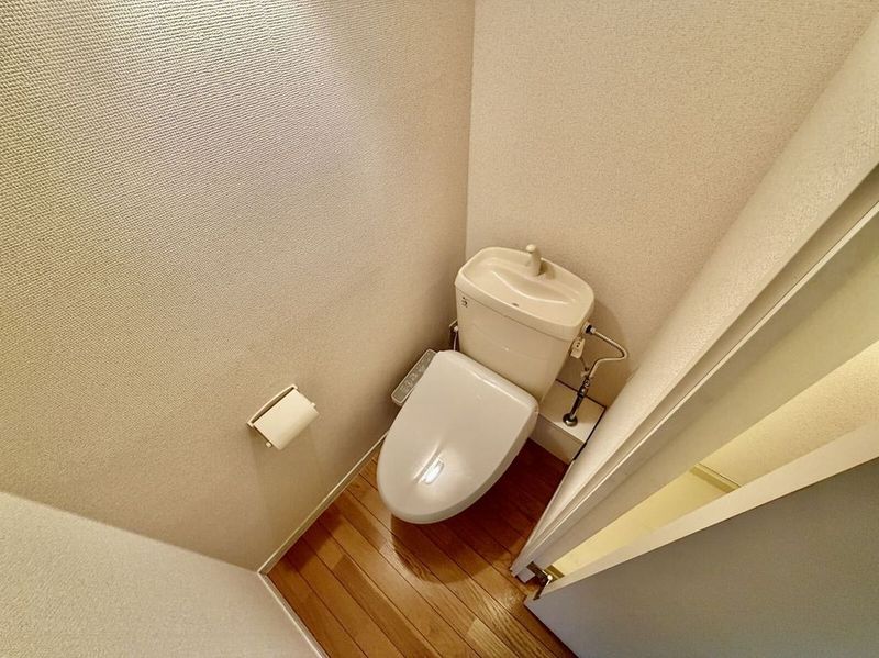 レオパレスエターナル トイレ