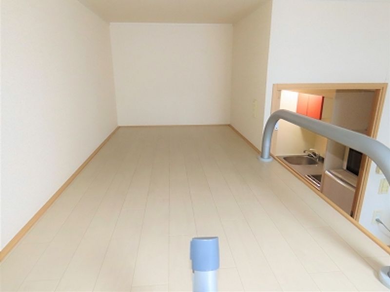 レオパレスカンテサンス 寝室