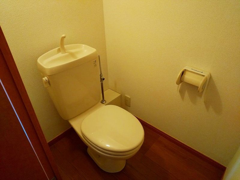 レオパレスサーナ トイレ