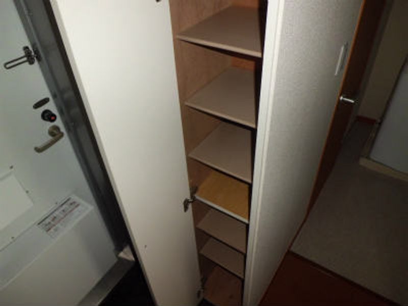 レオパレスヒロ 収納