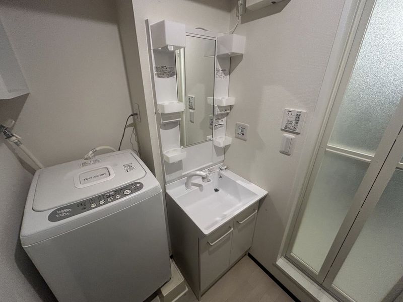 CLEINO Residence Schena Sink