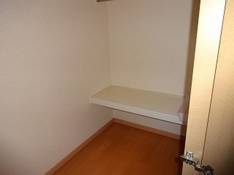 レオパレスＹＡＭＡＺＡＫＩ 収納