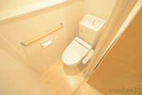 CLEINO Liracia Toilet