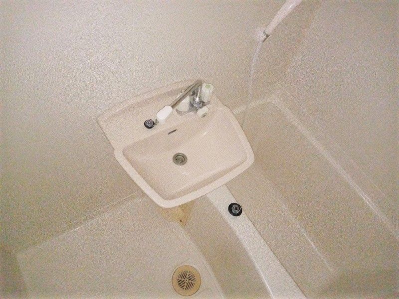 レオパレスセゾン 風呂