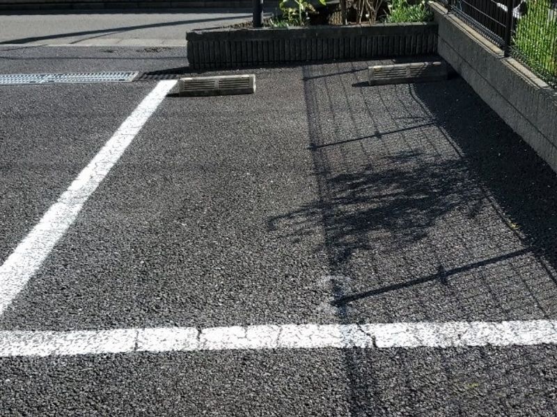 レオパレスＫＡＺＵⅢ 駐車場