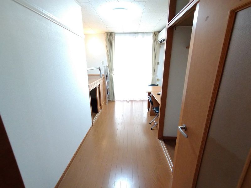 レオパレス駒場東大前 居間