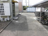 レオパレス琵琶渕レジデンスⅡ エントランス