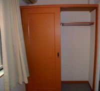 レオパレスプレミール 収納