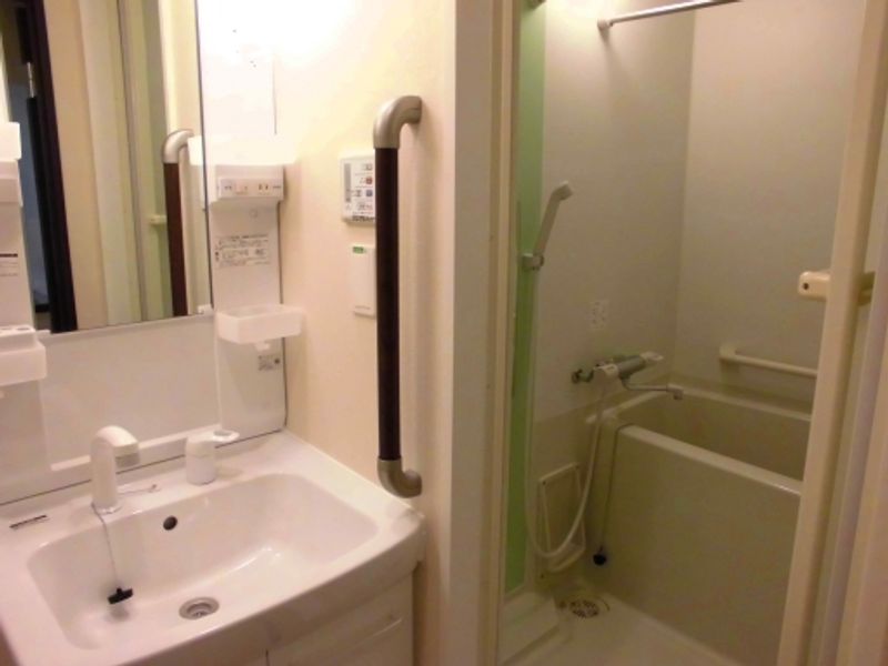 レオネクストｈａｒｕ新高円寺 洗面所