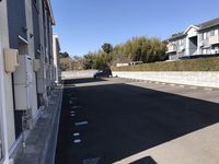 レオネクストクローナＢ 駐車場