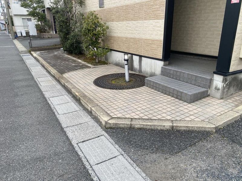 レオパレスルミエール　輝 エントランス