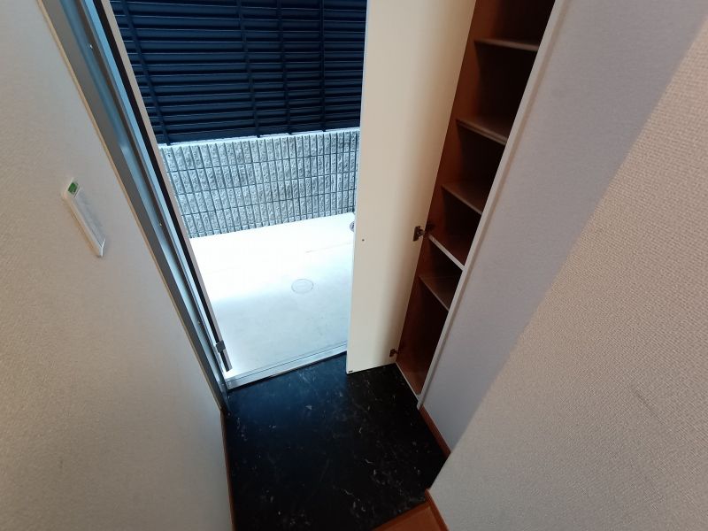 レオパレスハナテン２番館 居間