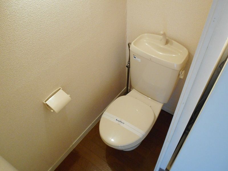 レオパレスエル トイレ