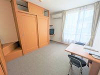 レオパレス和 居間