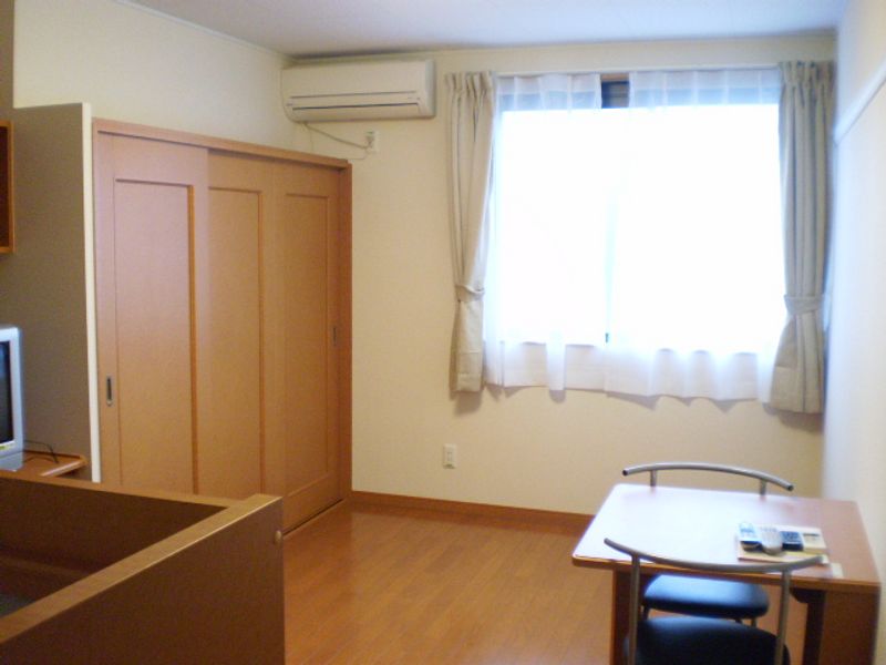 レオパレスヌーヴォグラン二本松 居間